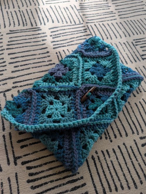 Granny Square Book Cozy
