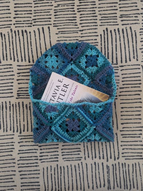 Granny Square Book Cozy